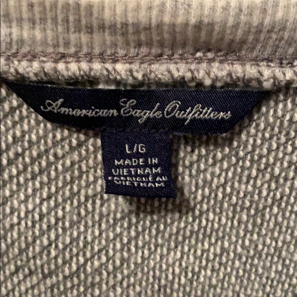 Knit sweater with criss cross back! - Picture 3 of 3